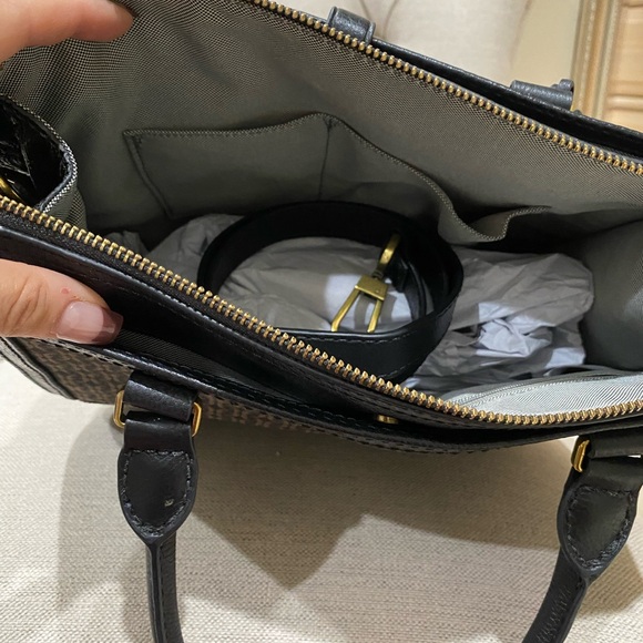 Handbag - Picture 8 of 10